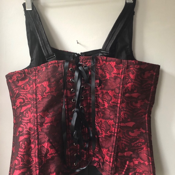 Corset and Velvet skirt set - Picture 7 of 11